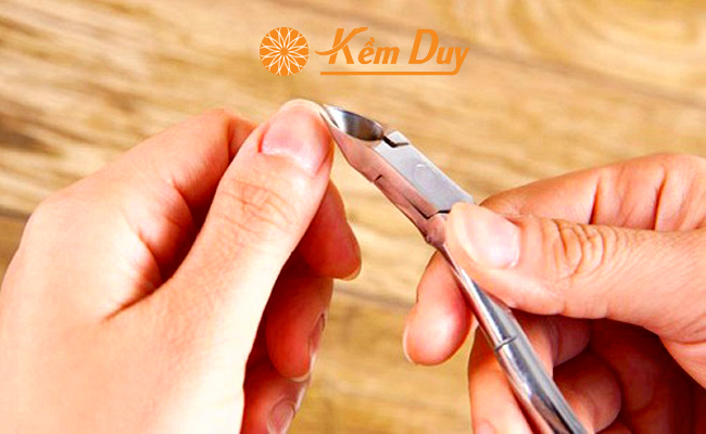 Kemduy.com 4 cách giúp ngăn nhiễm trùng khi cắt móng tay/chân Cat-mong-tay-kem-duy